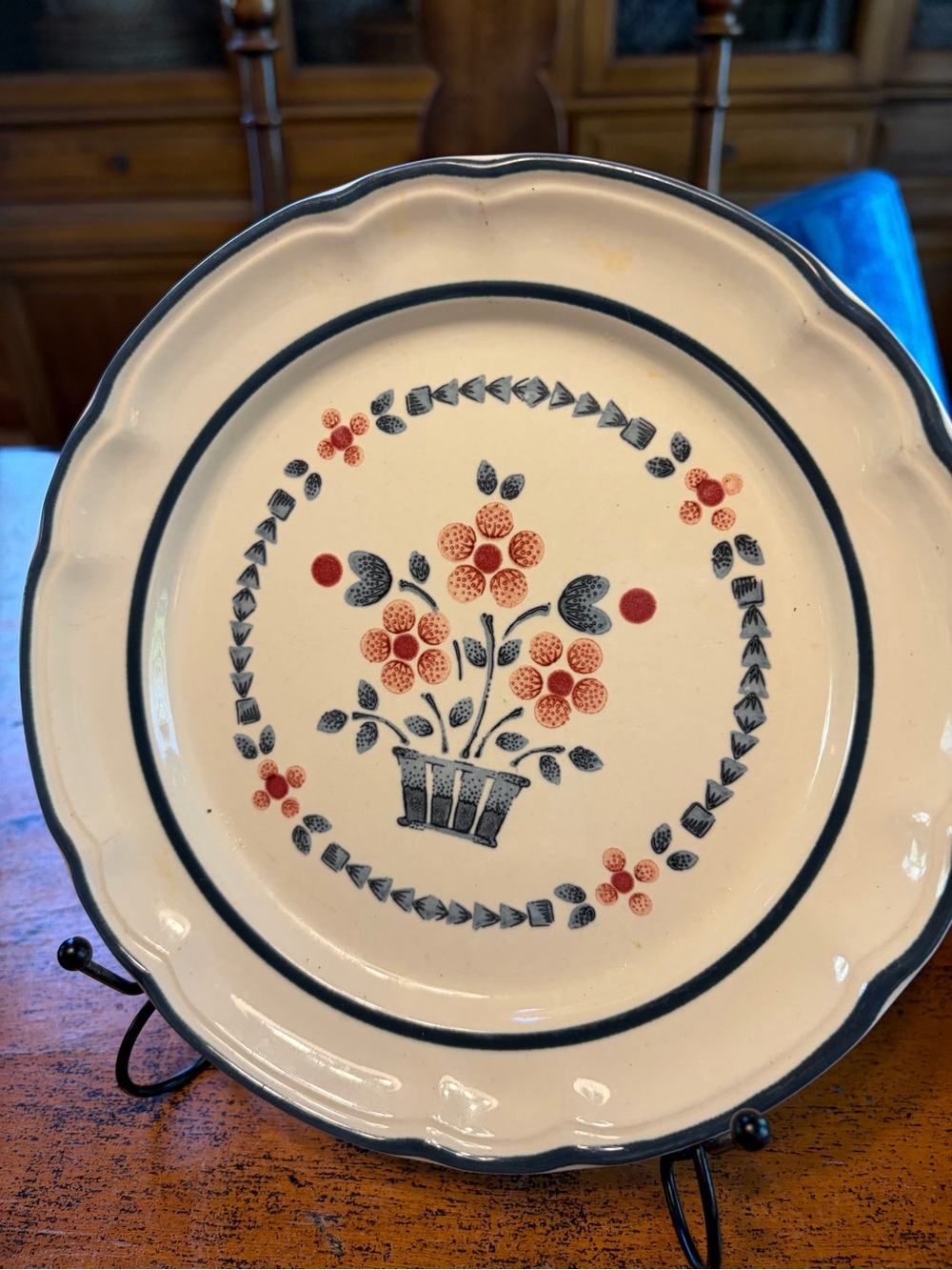 Brambleberry Stoneware Luncheon Plates